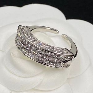 Nieuwe mode-ontwerper ring jongens geschenken aan meisjes om goud zilver te dragen vintage feest bruiloft verloving jubileum dames heren kerst klassiek 133