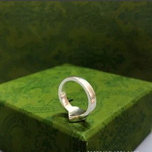 Nieuwe mode-ontwerperringringen voor vrouwen Hartringen Gouden ringen Liefdesringen Luxe ringen 925 zilveren ringgeschenken T-ringen Designer sleutelhangers