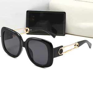 NOUVEAU Designer de mode Lunettes de soleil à monture carrée Femmes Hommes Lunettes Femmes Verre solaire UV400 lentille Unisexe Avec boîte Conduite lentille dégradée 75