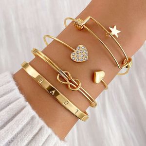 Nieuwe modediamant set Peach Heart Open achthoekige letter Love Alloy Bracelet, 4 stuks