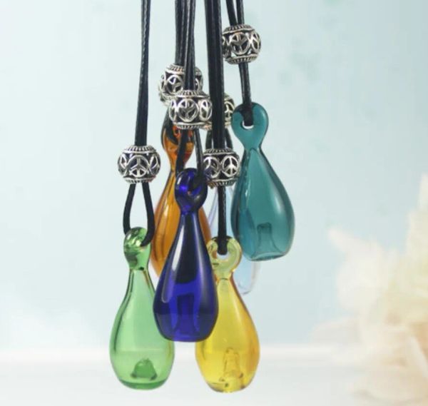 Nouvelle mode huile essentielle diffuseur collier verre bouteille d'huile arôme pendentif colliers gouttes d'eau parfum bouteille colliers en gros