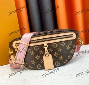 Nouveau sac de ceinture féminin de mode Luxury Dame Handbag Fanny Pack Sac de taille en cuir de haute qualité