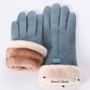 Nieuwe Mode Handschoenen Herfst Winter Leuke Harige Warme Wanten Volledige Vinger Wanten Vrouwen Outdoor Sport Vrouwelijke Handschoenen Scherm