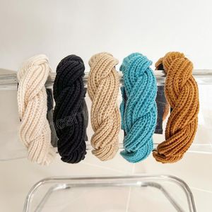 Nieuwe Mode Haaraccessoires Voor Vrouwen Gebreide Gevlochten Tulband Casual Effen Kleur Hoofddeksels Voor Meisjes Winter Hoofdband