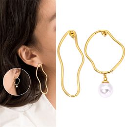 Nieuwe mode onregelmatige curve parel oorbellen met designer Charms Stud Women Retro Simple Creative Lovel Drop Gold Earring Hoop For Women Jewelry Girl Accessoires