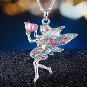 Nieuwe mode Japanse en Koreaanse engel kleine meid mooie vleugels hart ketting sieraden