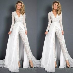 2022 Mode Kant Chiffon Trouwjurk Jumpsuits met Overskirt Modest V-hals Lange mouw Bruidsjurken Strand Casual Pant Pakken Jurken voor Bruid