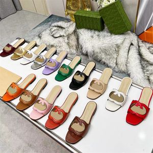 Nieuwe mode dames g slippers ontwerper platte sandalen leer casual strand flip-flops 35-43