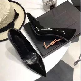 Nouvelle mode dames talons hauts chaussures habillées sangle exquise et confortable femmes lettres talon haut bottes courtes cuir matériel taille 35-42