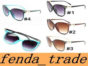 New Fashion Lady Sunglasses Designer Design UV400 Antiradiation High Quality Cat Eye Sunglasses Couleurs 4 MOQ107012339