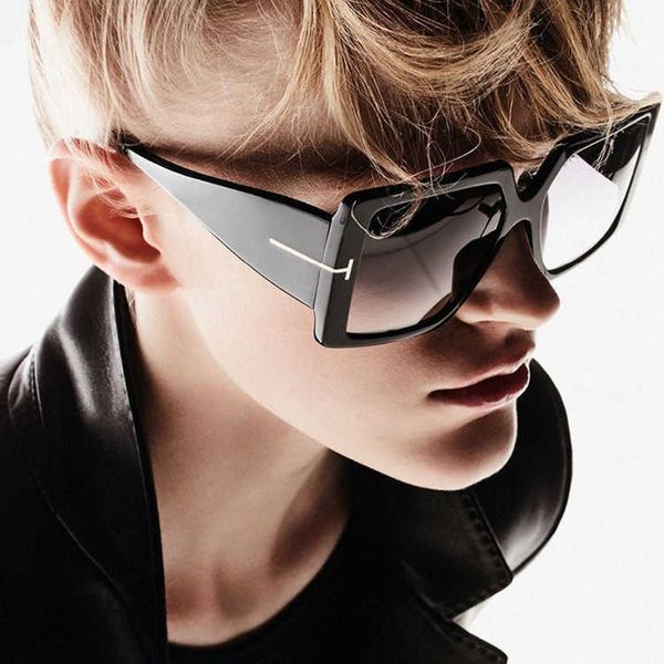 Nouvelle mode lunettes de soleil à grande monture à la mode pour femmes en ligne charnière en métal en forme de T