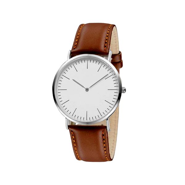 New Fashion Leather Strip Watches 36 mm Femmes Watches 40 mm Hommes Montre le quartz Relogio Feminino Montre Femme Montre à bracelet Gift 5pcs