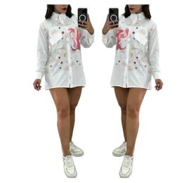 Nouvelle lettre de mode imprimée la marque de chemise de femme cardigan cardigan top kirt décontracté jupe de chemise féminine