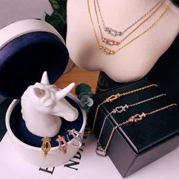 Ensemble de bijoux de styliste de marque de luxe, nouvelle mode, Bracelet, collier, bagues, or 18 carats de qualité supérieure, bijoux de fête pour femmes et filles, cadeau