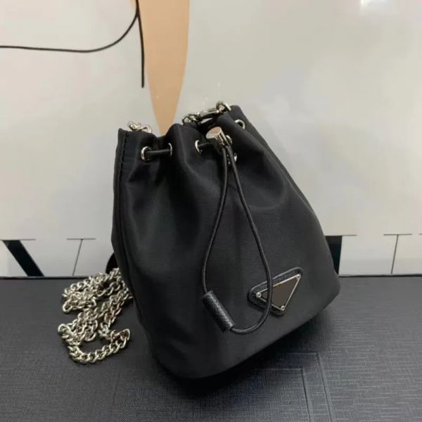 NUEVA moda marca de lujo hombre mujer bolso de hombro cubo diseñador nylon totalizador mini totalizador pequeño lujo cadena larga bolso cruzado bolso de diseñador