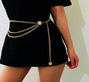 Nouvelle Fashion Luxury Designer Brand Metal Chain Belt For Women Golden Coin Personalité Hip Hop Style Femelle Coultes de glands CEINTURS4703928508