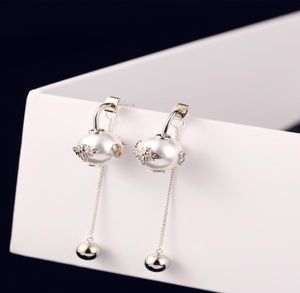 Nouveau créateur de mode de luxe mignon abeilles perle longue goutte pendentif balancent lustre boucles d'oreilles pour femme blanc noir1346502