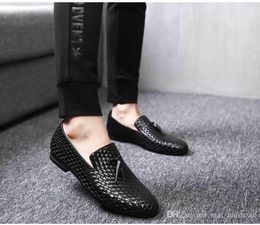 Nieuwe Mode Mannelijke Loafers Puntschoen Business Breien Casual Ademende PU Rubber Sole Flat Trouwjurk Schoenen Big Size 37-48