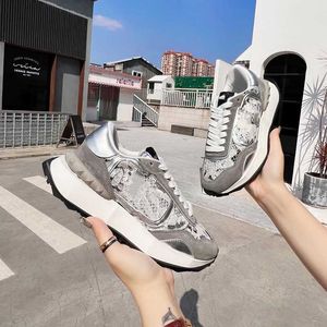 NIEUWE FASHIER MANNEN Women Luxe designer schoenen voor paar met hoogwaardige lederen lederen aas sneakers 6 kleuren maat 35-45 Asasdadadasdawsasdaswd