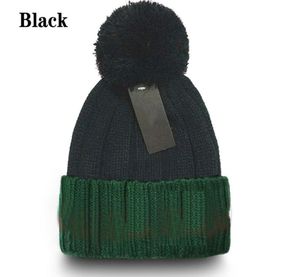 Nouvelle mode des créateurs pour hommes chapeaux Bonnet Hiver Boneie tricot HAPE PLUS CAP VELVET SKULLES MASSE MASSE BON BONNES FRANGES MA7985068