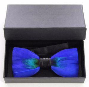 Nieuwe Mode Heren Handgemaakte Pauwenveer en Lederen Strikje Smoking Jurk Bowtie Voor Bruiloft Met Geschenkdoos7538468