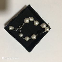 Cadeaux de fête mode perle alliage Bracelet strass C chaîne à main pour dames collection bracelet bijoux accessoires