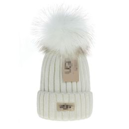 Nouvelle mode populaire chapeau tricoté bonnet de luxe hiver unisexe logo brodé UG laine mélangée chapeaux G-2