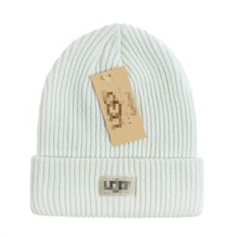 Nouvelle mode populaire chapeau tricoté bonnet de luxe hiver unisexe logo brodé UG laine mélangée chapeaux G-8