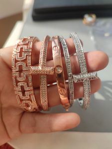 Nieuwe mode roségoud diamant tennisontwerper armband armband klassieke sieraden uitgehouwen femme zilveren liefde voor vrouwen mannen paar armbanden joodse ketens feestgeschenken