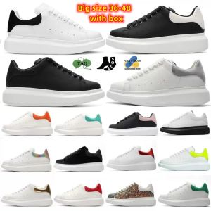 Nouvelles sandales de mode Chaussures de créateurs de luxe Chaussures de sport en caoutchouc plat Sports de plein air classiques à lacets Rétro hommes et femmes saisonniers antidérapants 36-45