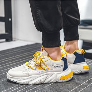 Nouvelles chaussures de mode hommes décontractés femmes chaussures de course entraîneurs de créateurs blancs noir jaune extérieur de sport chaussures