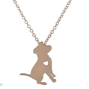 Nieuwe mode korte ketting schattige pit bull ketting met hart cartoon hond zittend op de grond hanger ketting voor vrouwen partij geschenken te koop