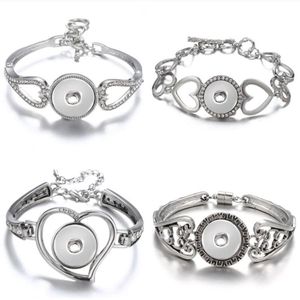 Nouvelle mode argent plaqué Hollow Hinestone Hearts Snap Bracelet Brangle 22cm Fit 18 mm Bouton Snap Jewelry Whole239Z