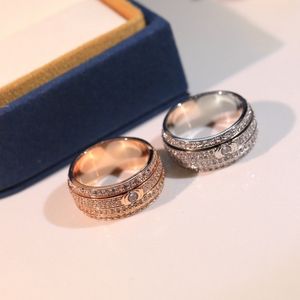 Nieuwe mode eenvoudige Europese en Amerikaanse stijl paar ring vier rij diamanten ring mode eenvoudige damesring