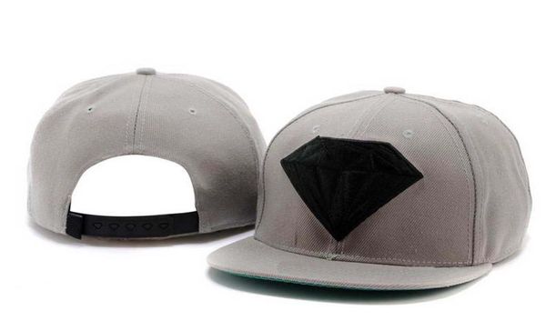 Nouvelle mode Snapback Caps Chapeaux Diamond Snapbacks Designer Hat Hat Men Femmes Snap Back Baseball Cap noir pas pas cher 6964311