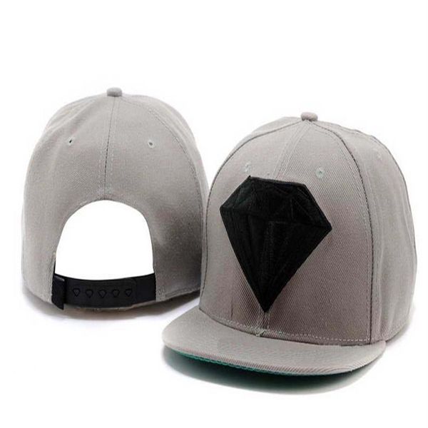 Nueva moda Snapback Caps Sombreros Diamond Snapbacks Diseñador Sombrero Hombres Mujeres Snap Back Gorra de béisbol Negro barato 240V