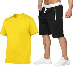 Nouveau Mode Sportsuit et T-shirt Ensemble Hommes T-shirt Shorts + Pantalons Courts Hommes Survêtement D'été Hommes Casual Marque T-shirts Taille S-2XL WE