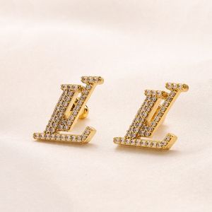 Nouveau créateur de boucles d'oreilles de mode pour femmes bijoux de fiançailles cadeau de mariage senior canal d'oreilles en or oreilles en or