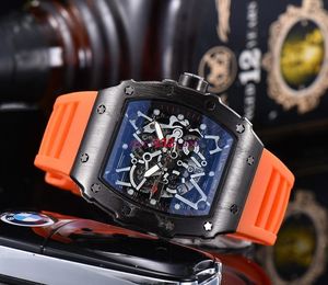 Nieuwe mode top luxe heren horloge kwarts timing Zwitserse heren horloge ijs uit hiphop rubber riem sporthorloge