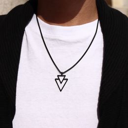 Collier pendentif Triangle pour hommes, nouvelle mode, Simple largeur 2.5mm, boîte en acier inoxydable, chaîne, collier pour hommes, bijoux cadeau