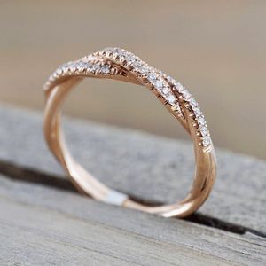 Nouvelle mode torsion classique zircone cubique mariage bague de fiançailles pour femme filles cristaux bijoux cadeau anneaux