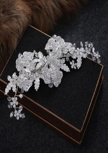 Nouvelle mode Vintage Wedding Bridal Crystal Righestone Perle Perle Hair Accessoires Band Band Crown Tiara Ribbon Headpiece Jew2453527