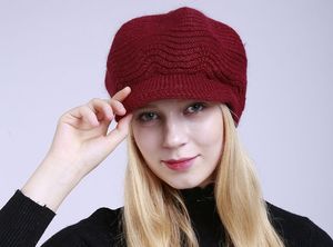 Mode femmes chapeau hiver Skully bonnets tricoté fourrure de lapin casquette plate couleur pure et velours