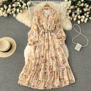 Nouvelle mode femmes col en v imprimé fleurs robe lanterne à manches longues avec ceinture ceintures taille haute maxi longues robes