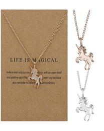 Nouvelle mode Femmes Unicorn Horse Pendant Collier Placing Chain de couloir Bijoux de Noël Beau cadeau 8424138