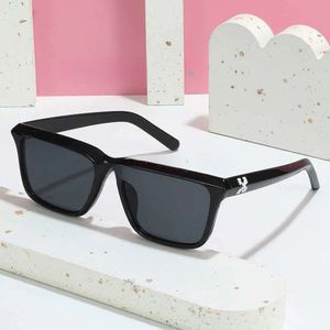 Nouvelles lunettes de soleil à la mode à la mode pour femmes pour femmes célébrités Instagram de style High Grade