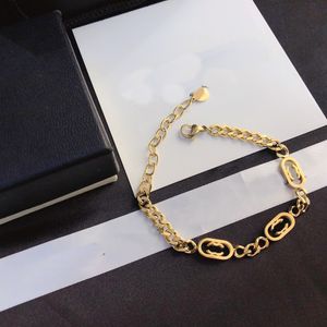 Nouvelle Mode Femmes Chaîne Bracelets 18K Plaqué Or Bracelet Bracelet Manchette Chaîne En Acier Inoxydable Amoureux Cadeau De Mariage Bijoux Ornement L053