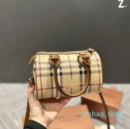 Nouvelle fashionluxury Designer féminin Boston Bag Fashion Classic Classic Classic Plaid Simple grande capacité