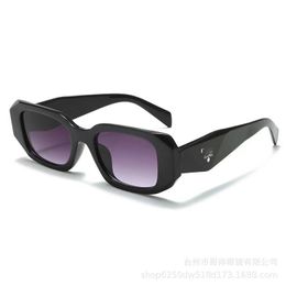 Nouvelles lunettes de soleil UV féminines et masculines Europe et États-Unis lunettes de personnalité simples lunettes de soleil à petite monture.