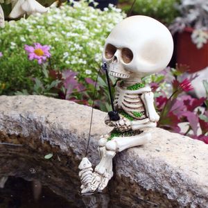NUEVA PESCA CREATIVO DE LA RESINA CREATIVO Cabeza de esqueleto Patio Garden Decoración de artesanías de jardín